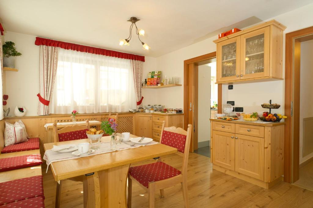 Bed and Breakfast Les Gomines Bb***** Сан-Виджилио-ди-Мареббе Экстерьер фото